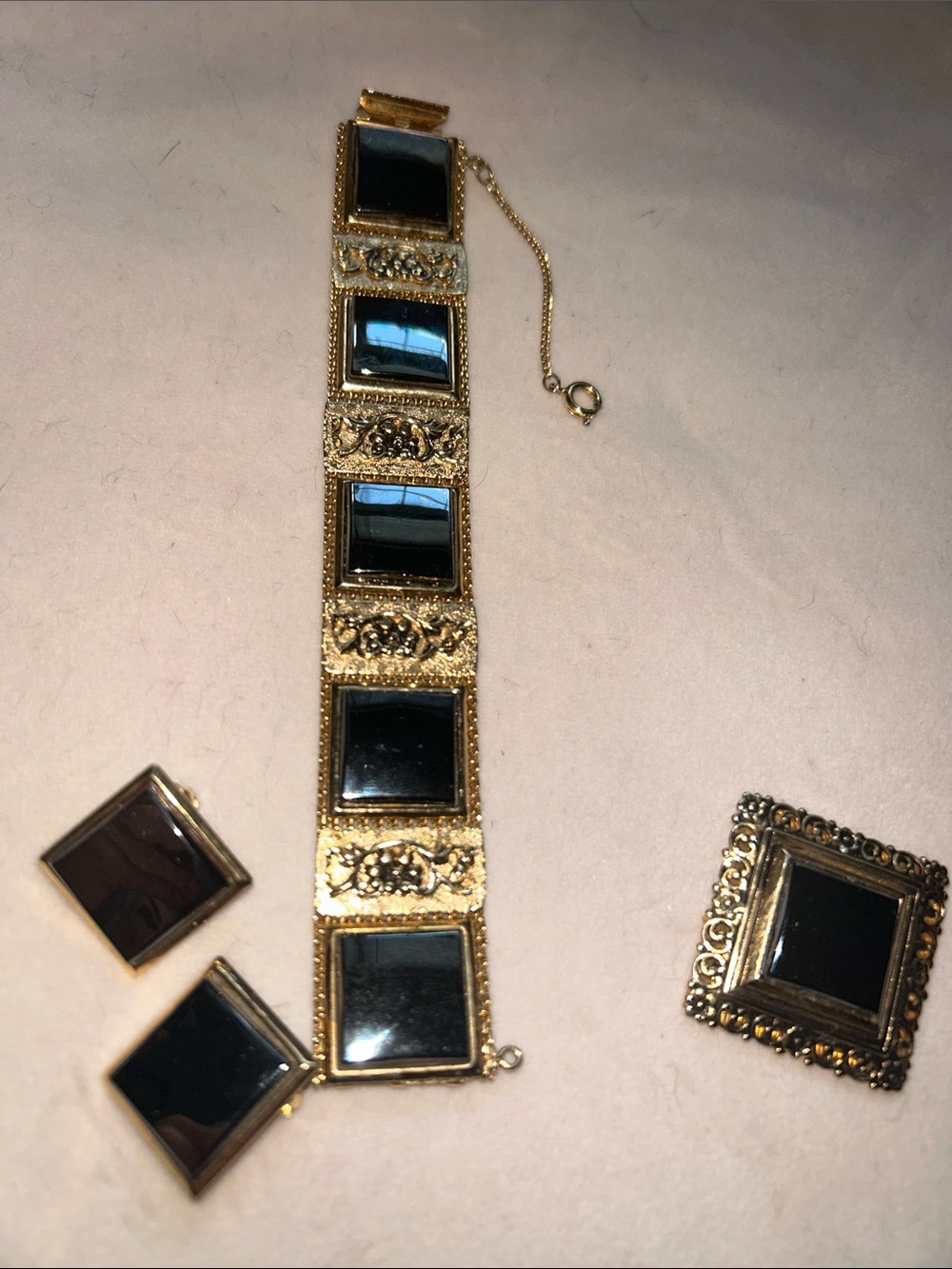 VINTAGE EMMONS MESH Gold-Tone Black Square Statement Bracelet and Earring Set